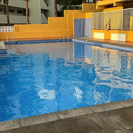 Апартаменты Urbanizacion Playa Del Sol Playa De La Arena Пуэрто-де-Сантьяго